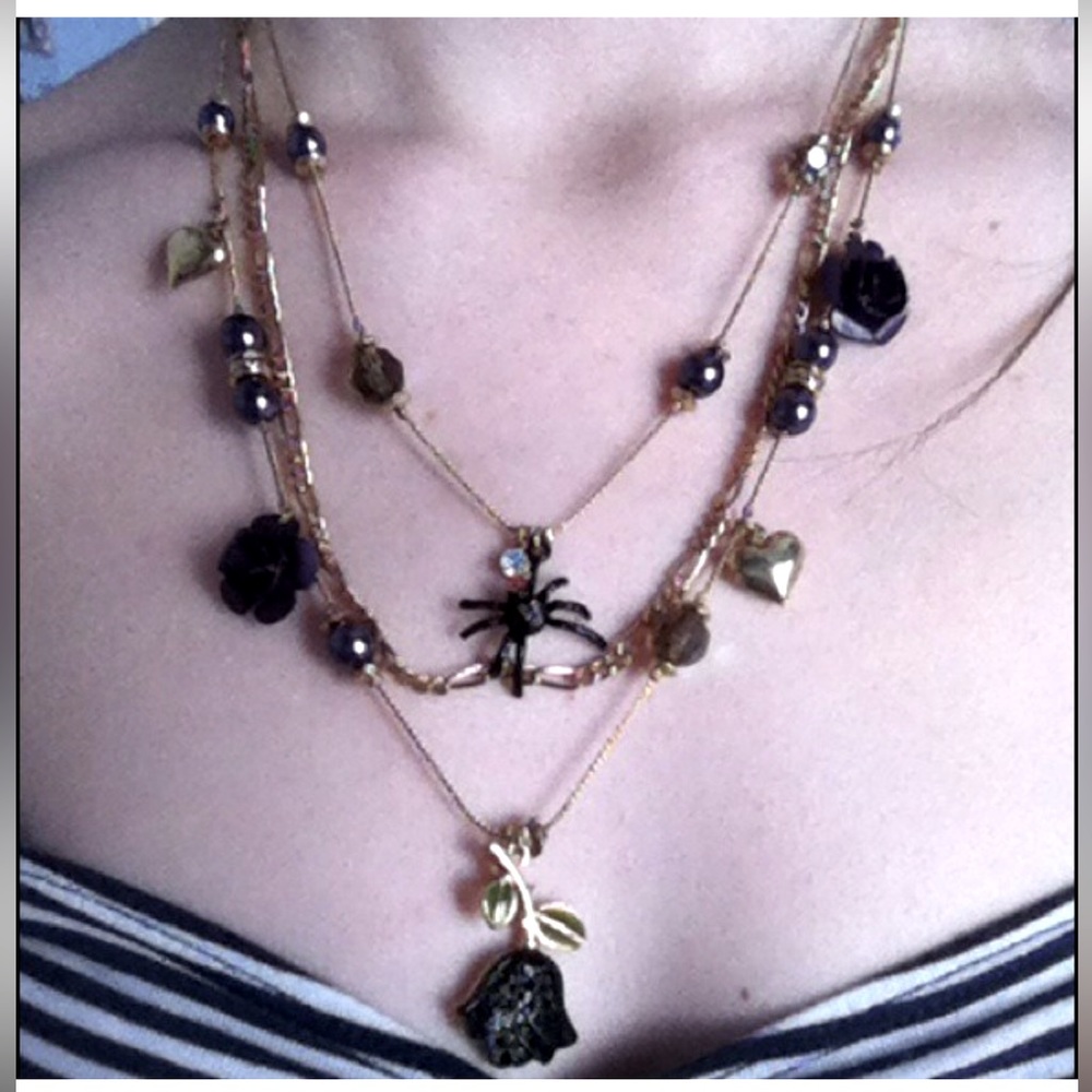 Vintage Roses & Spiders